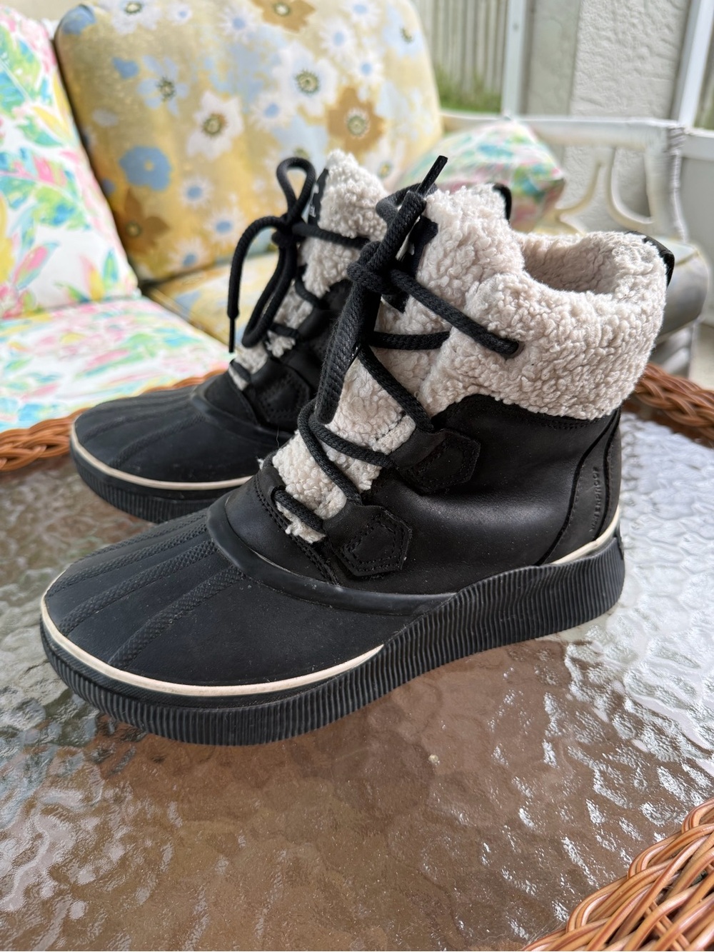SOREL Out N About IV Chillz Waterproof Winter Boots Women’s 9 Black/Chalk